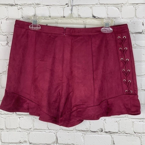 New- Forever 21 Burgundy Faux Suede Lace-Up Shorts - Picture 7 of 8
